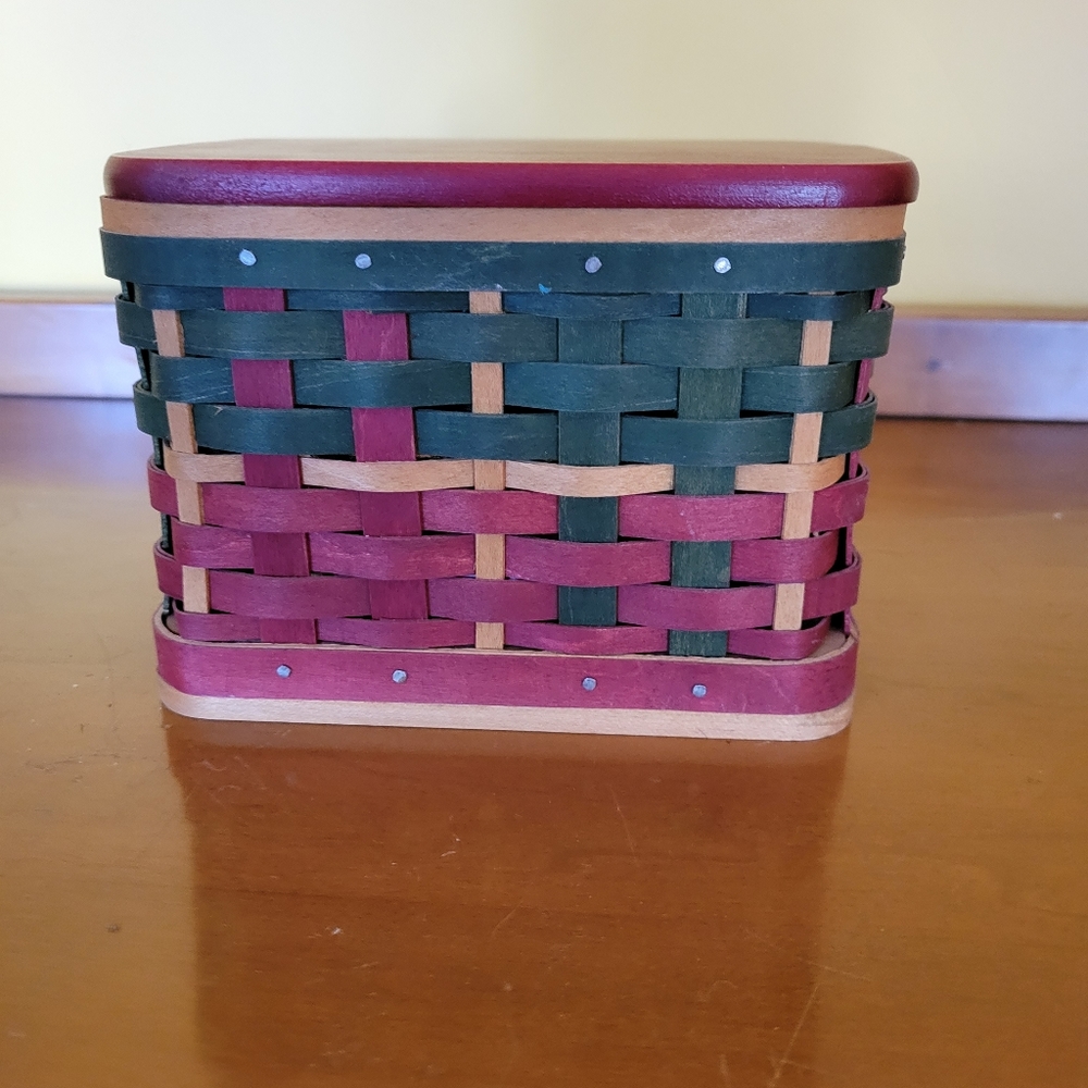 2006 Longaberger Small Plaid Gift Box Basket